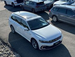 Pure white Gebraucht 2021 VW Passat GTE Kombi | 17.900 € (Etwas zu teuer)