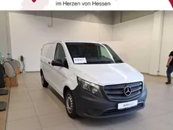 Arktisweiß Gebraucht 2021 Mercedes Vito Van / Kleinbus | 14.990 € (Guter Preis)