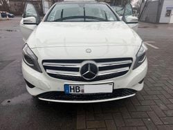Weiß Gebraucht 2014 Mercedes A180 Edition Limousine | 10.500 € (Fairer Preis)