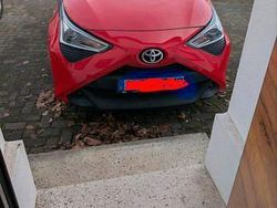 Rot Gebraucht 2018 Toyota Aygo Kleinwagen | 8.000 € (Fairer Preis)