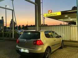 Gold Gebraucht 2004 VW Golf V Coupé | 2.600 € (Fairer Preis)