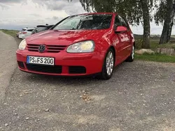 Rot Gebraucht 2004 VW Golf IV Sportline Kleinwagen | 2.500 € (Fairer Preis)