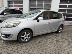 Grau Gebraucht 2012 Renault Scénic III Dynamique Van / Kleinbus | 2.900 € (Guter Preis)