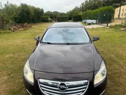 Braun Gebraucht 2011 Opel Insignia Kombi | 5.900 € (Etwas zu teuer)