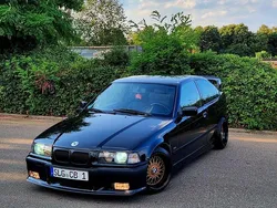 Schwarz Gebraucht 1999 BMW 316 Compact M Sport Kleinwagen | 3.900 € (Fairer Preis)