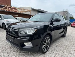Schwarz Gebraucht 2016 Ssangyong Tivoli Quartz SUV | 5.990 € (Superpreis)