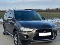Braun Gebraucht 2011 Mitsubishi Outlander SUV | 3.950 € (Fairer Preis)