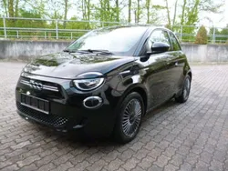 Colore esterno (onyx schwarz) Gebraucht 2022 Fiat 500e Icon Kleinwagen | 16.990 € (Guter Preis)