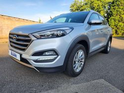 Platinum silver / mic Gebraucht 2016 Hyundai Tucson Trend SUV | 15.999 € (Etwas zu teuer)