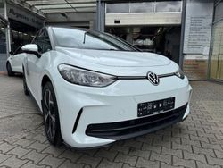Weiß Gebraucht 2024 VW ID.3 Pro Kleinwagen | 30.850 € (Guter Preis)