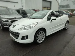 Weiß Gebraucht 2015 Peugeot 207 CC Cabrio | 13.999 €