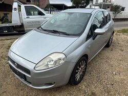 Silber Gebraucht 2009 Fiat Punto Dynamic Kleinwagen | 999 € (Guter Preis)