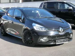 Tief schwarz Gebraucht 2018 Renault Clio IV Trophy Limousine | 19.995 € (Etwas zu teuer)