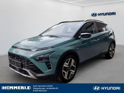 Mangrove green/ dachlack black Gebraucht 2022 Hyundai Bayon Prime SUV | 19.280 €