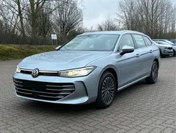 Neu 2025 VW Passat Elegance Kombi | 38.780 € (Superpreis)