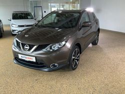 Braun Gebraucht 2015 Nissan Qashqai Tekna SUV | 12.510 € (Fairer Preis)