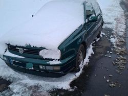 Grün Gebraucht 1997 VW Golf III Kleinwagen | 1.999 €