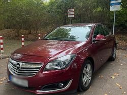 Rot Gebraucht 2016 Opel Insignia Limousine | 8.999 €