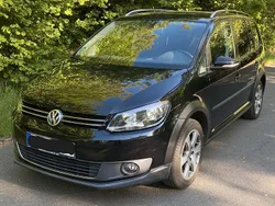 Schwarz Gebraucht 2011 VW Touran Van / Kleinbus | 5.450 € (Superpreis)