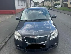 Grau Gebraucht 2008 Skoda Fabia Kleinwagen | 1.850 € (Fairer Preis)