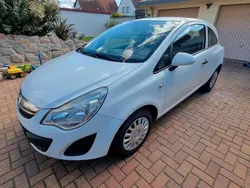 Weiß Gebraucht 2012 Opel Corsa Kleinwagen | 2.000 € (Fairer Preis)