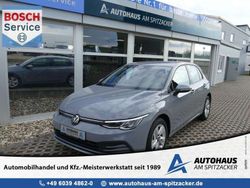 Grau Gebraucht 2021 VW Golf VIII Life Limousine | 17.750 € (Fairer Preis)