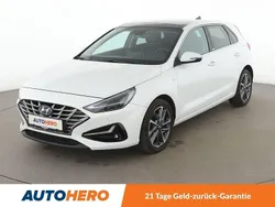 Weiß Gebraucht 2021 Hyundai i30 Prime Limousine | 18.100 € (Fairer Preis)