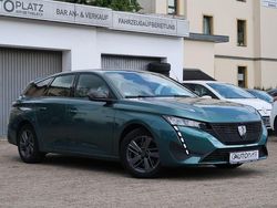 Blau Gebraucht 2022 Peugeot 308 Active Kombi | 16.750 € (Etwas zu teuer)