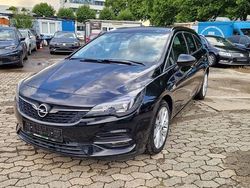 Schwarz Gebraucht 2021 Opel Astra Kombi | 10.990 € (Fairer Preis)
