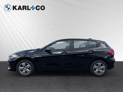 Schwarz Gebraucht 2022 BMW 118 Advantage Kleinwagen | 24.288 € (Fairer Preis)