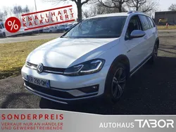 Oryxweiß perlmutteffekt Gebraucht 2017 VW Golf VII Kombi | 10.985 € (Superpreis)