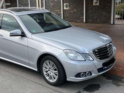 Silber Gebraucht 2011 Mercedes E220 Elegance Kombi | 8.300 € (Guter Preis)