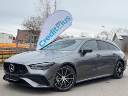 Grau Gebraucht 2024 Mercedes CLA35 AMG Shooting Brake AMG Kombi | 29.990 €