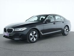 Black sapphire Gebraucht 2022 BMW 520 Limousine | 32.689 € (Superpreis)