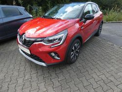 Rot Gebraucht 2024 Renault Captur Techno SUV | 22.995 € (Fairer Preis)