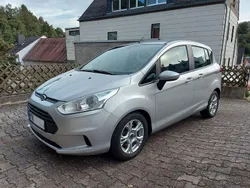 Silber Gebraucht 2014 Ford B-MAX SYNC Edition Van / Kleinbus | 5.900 € (Fairer Preis)