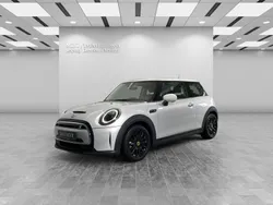 Weiß Gebraucht 2022 Mini Cooper SE Kleinwagen | 18.206 € (Fairer Preis)