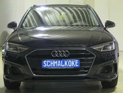 Mythos black (metallic) Gebraucht 2022 Audi A4 Business Kombi | 24.950 € (Guter Preis)