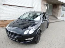 Schwarz Gebraucht 2004 Smart ForFour Pulse Limousine | 990 € (Fairer Preis)