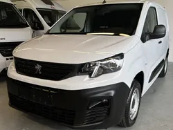 Weiß Gebraucht 2022 Peugeot Partner Premium Van / Kleinbus | 9.499 € (Guter Preis)