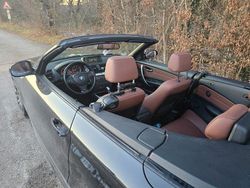 Schwarz Gebraucht 2010 BMW 118 Cabriolet Sport Line Cabrio | 8.900 € (Fairer Preis)
