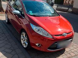 Orange Gebraucht 2009 Ford Fiesta Limousine | 3.000 € (Teuer)