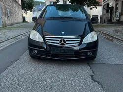 Schwarz Gebraucht 2009 Mercedes A180 Kleinwagen | 4.999 € (Fairer Preis)