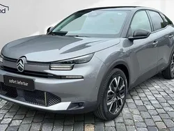 Grau Neu 2025 Citroën C4 Limousine | 22.970 € (Etwas zu teuer)