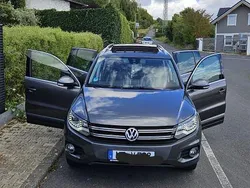 Grau Gebraucht 2015 VW Tiguan Style SUV | 15.250 € (Guter Preis)
