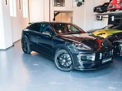 Mondlichtblaumetallic c5m Gebraucht 2021 Porsche Cayenne Turbo GT SUV | 129.900 € (Fairer Preis)