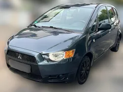Grau Gebraucht 2009 Mitsubishi Colt Limousine | 2.950 € (Etwas zu teuer)