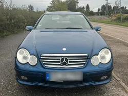 Blau Gebraucht 2004 Mercedes C320 Coupé | 3.199 € (Etwas zu teuer)