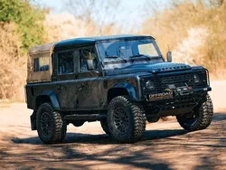 Grau Gebraucht 2010 Land Rover Defender SUV | 52.000 €