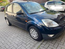 Blau Gebraucht 2003 Ford Fiesta Kleinwagen | 1.900 €